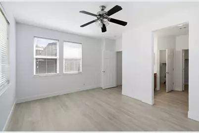 5176 W Oslin Ave, Fresno, CA 93722 - Photo 16