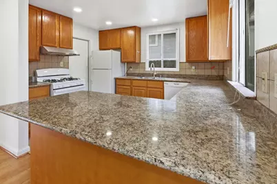 851 Beechwood Dr, Daly City, CA 94015 - Photo 14