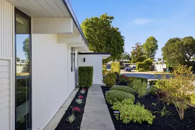697 Vanessa Dr, San Mateo, CA 94402 - Photo 40