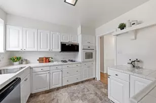 725 Clarinada Ave, Daly City, CA 94015 - Photo 16