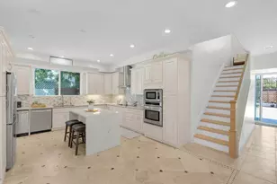727 Lakehaven Dr, Sunnyvale, CA 94089 - Photo 12