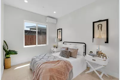 727 Lakehaven Dr, Sunnyvale, CA 94089 - Photo 18