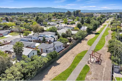 727 Lakehaven Dr, Sunnyvale, CA 94089 - Photo 68