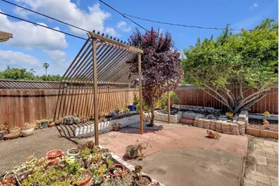727 Lakehaven Dr, Sunnyvale, CA 94089 - Photo 46