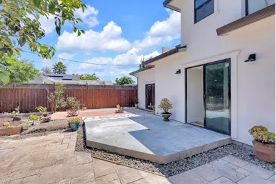 727 Lakehaven Dr, Sunnyvale, CA 94089 - Photo 52