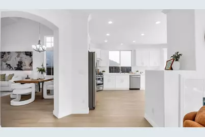 1215 Mayberry Ln, San Jose, CA 95131 - Photo 10