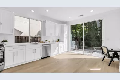 1215 Mayberry Ln, San Jose, CA 95131 - Photo 12
