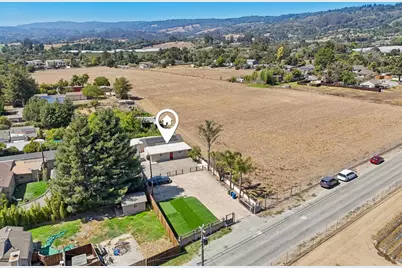 9 Hughes Rd, Watsonville, CA 95076 - Photo 36