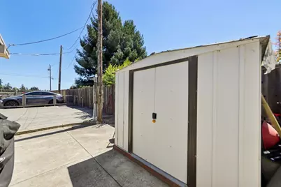 9 Hughes Rd, Watsonville, CA 95076 - Photo 34