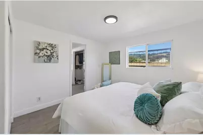 9 Hughes Rd, Watsonville, CA 95076 - Photo 24