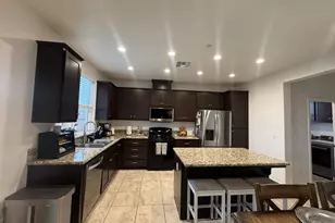 1952 Gus Villalta Dr, Los Banos, CA 93635 - Photo 4