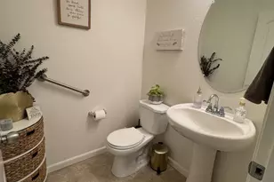 1952 Gus Villalta Dr, Los Banos, CA 93635 - Photo 22