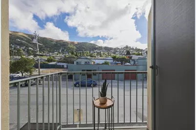1 San Bruno Ave N, Brisbane, CA 94005 - Photo 18