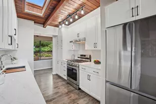 18 Hillbarn Ct, San Mateo, CA 94403 - Photo 16