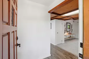 18 Hillbarn Ct, San Mateo, CA 94403 - Photo 6