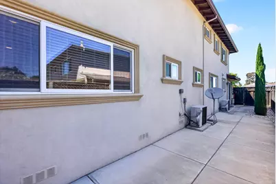 1026 Valerian Way, Sunnyvale, CA 94086 - Photo 14