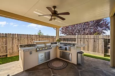 806 Fairywren Ct, Lincoln, CA 95648 - Photo 28