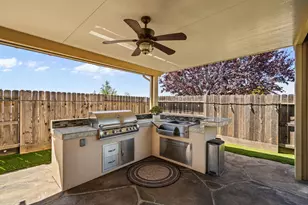 806 Fairywren Ct, Lincoln, CA 95648 - Photo 28
