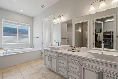 806 Fairywren Ct, Lincoln, CA 95648 - Photo 26
