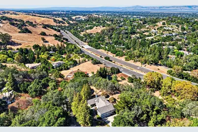 13204 Wright Way, Los Altos Hills, CA 94022 - Photo 104