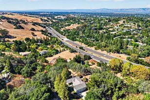 13204 Wright Way, Los Altos Hills, CA 94022 - Photo 104