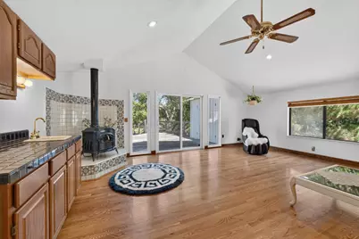 13204 Wright Way, Los Altos Hills, CA 94022 - Photo 34