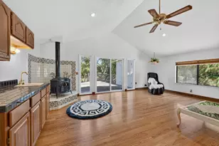 13204 Wright Way, Los Altos Hills, CA 94022 - Photo 34