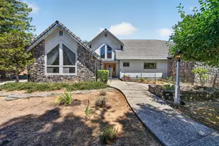 13204 Wright Way, Los Altos Hills, CA 94022 - Photo 2