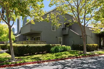 913 Shoreline Dr, San Mateo, CA 94404 - Photo 2