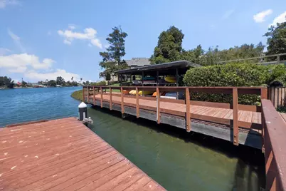 913 Shoreline Dr, San Mateo, CA 94404 - Photo 32