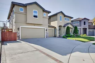 15 Victoria Cir, Salinas, CA 93906 - Photo 2