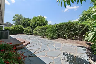 1247 Ironbridge Way, San Jose, CA 95118 - Photo 20