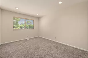 1247 Ironbridge Way, San Jose, CA 95118 - Photo 16