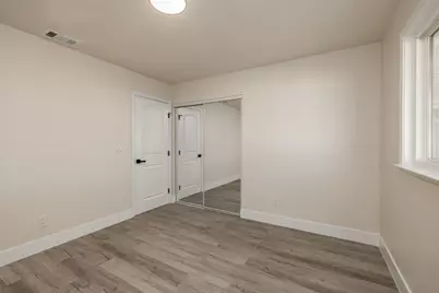 7244 Hayward Dr, Sacramento, CA 95828 - Photo 16