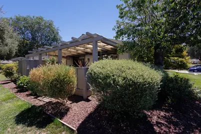 5568 Cribari Cir, San Jose, CA 95135 - Photo 38