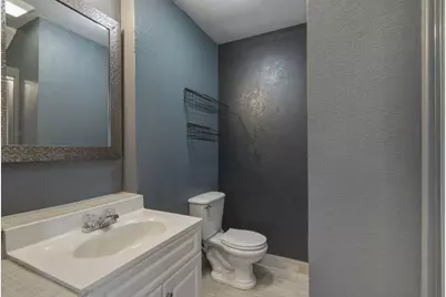 16640 Los Banos St, San Leandro, CA 94578 - Photo 20