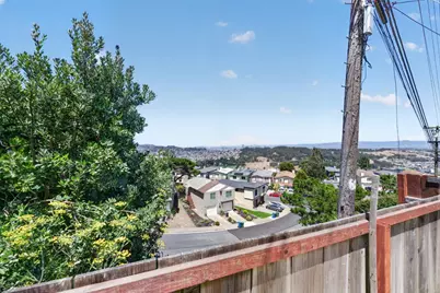 Alta Vista Way, Daly City, CA 94014 - Photo 32