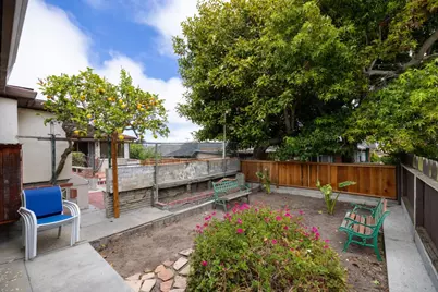 833 Hellam St, Monterey, CA 93940 - Photo 34