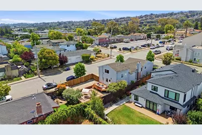 380 Chadbourne Ave, Millbrae, CA 94030 - Photo 36