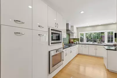 20210 La Paloma Ave, Saratoga, CA 95070 - Photo 10