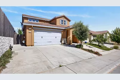 8475 Crimson Clover Cir, Elk Grove, CA 95624 - Photo 2