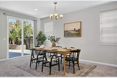 8475 Crimson Clover Cir, Elk Grove, CA 95624 - Photo 20
