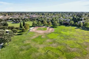 8475 Crimson Clover Cir, Elk Grove, CA 95624 - Photo 66