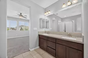 8475 Crimson Clover Cir, Elk Grove, CA 95624 - Photo 52