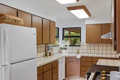 917 Fountain Ave, Pacific Grove, CA 93950 - Photo 12