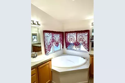 2900 Fairview Rd 6, Hollister, CA 95023 - Photo 14