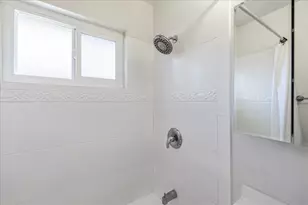 4794 Parkwest Dr, San Jose, CA 95130 - Photo 18