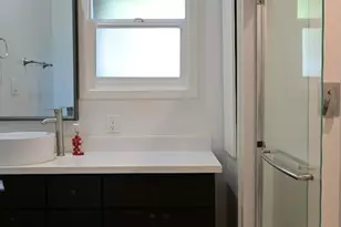 402 N 11th St, San Jose, CA 95112 - Photo 12