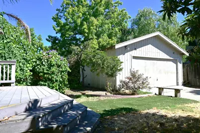 402 N 11th St, San Jose, CA 95112 - Photo 16