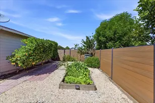 323 Hiller St, Belmont, CA 94002 - Photo 32